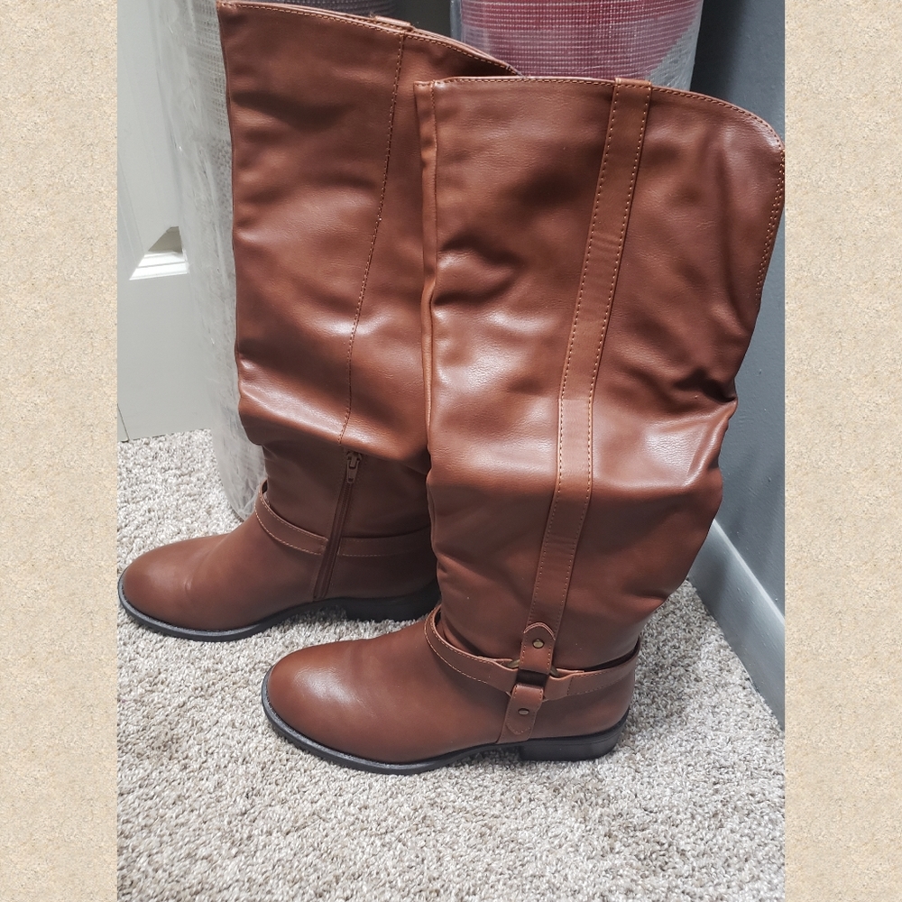Boots - Picture 2 of 2